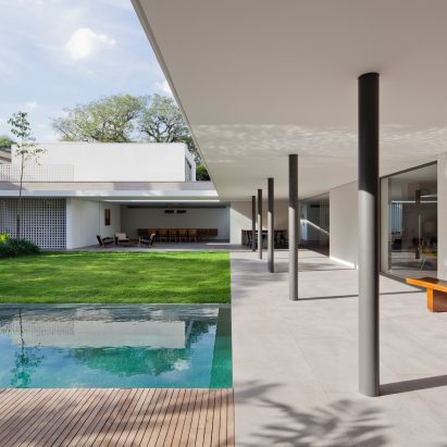 Casa Alto de Pinheiros by AMZ Arquitetos