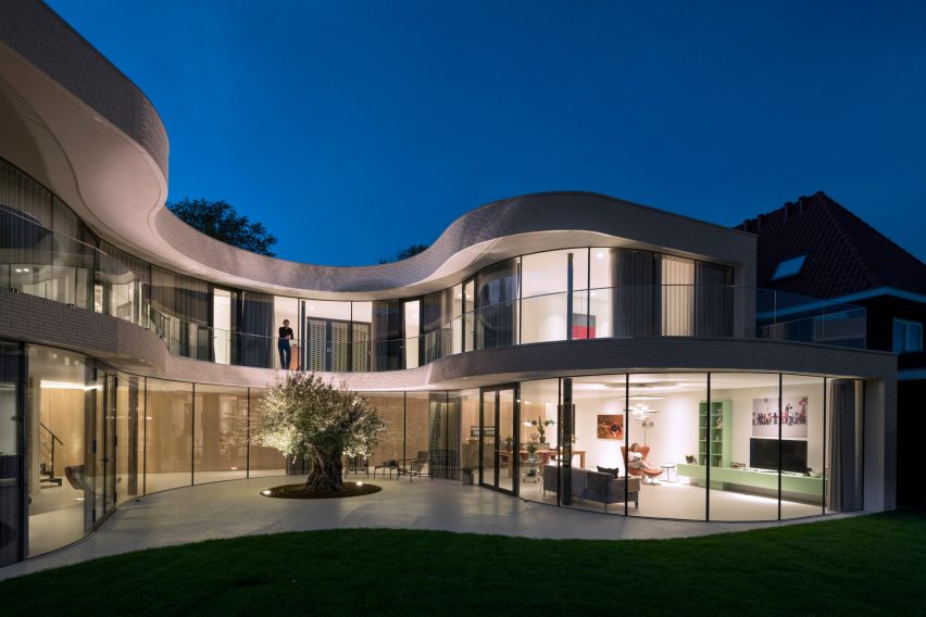 Casa Kwantes by MVRDV