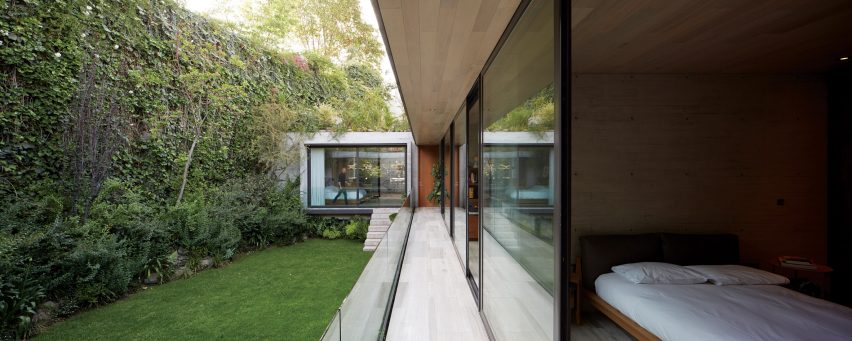 Casa Roel by Felipe Assadi