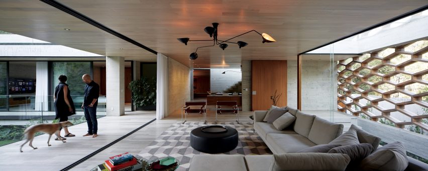 Casa Roel by Felipe Assadi