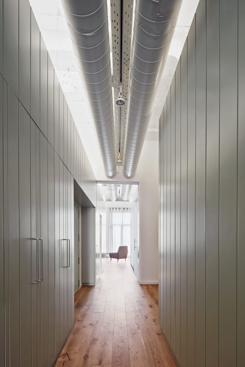 Casp21 by Bonba Studio