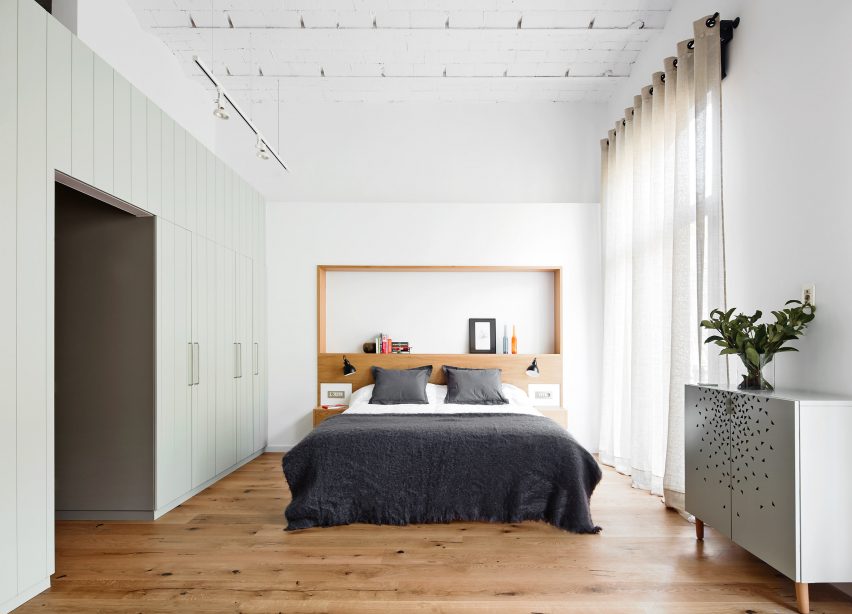Casp21 by Bonba Studio