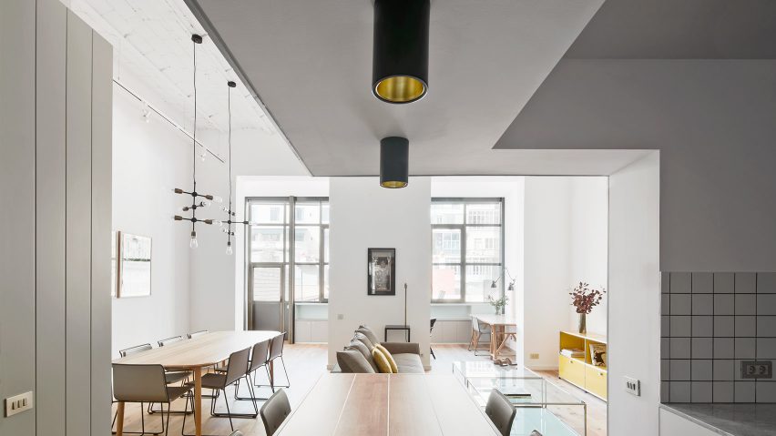 Casp21 by Bonba Studio