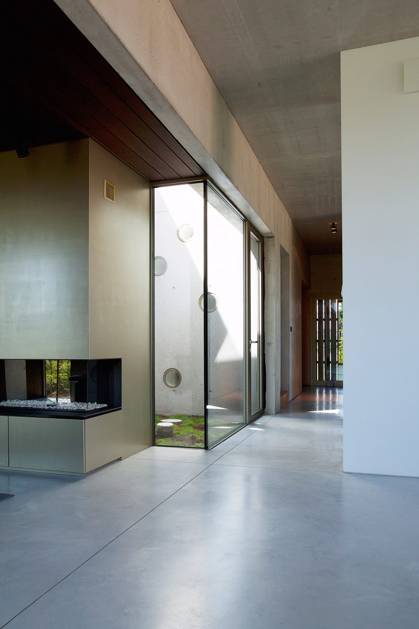 Concrete House in Belgium by Clauwers & Simon