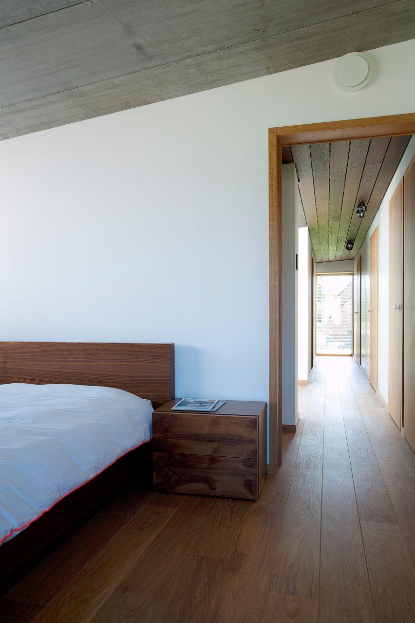 Concrete House in Belgium by Clauwers & Simon