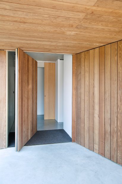 Concrete House in Belgium by Clauwers & Simon