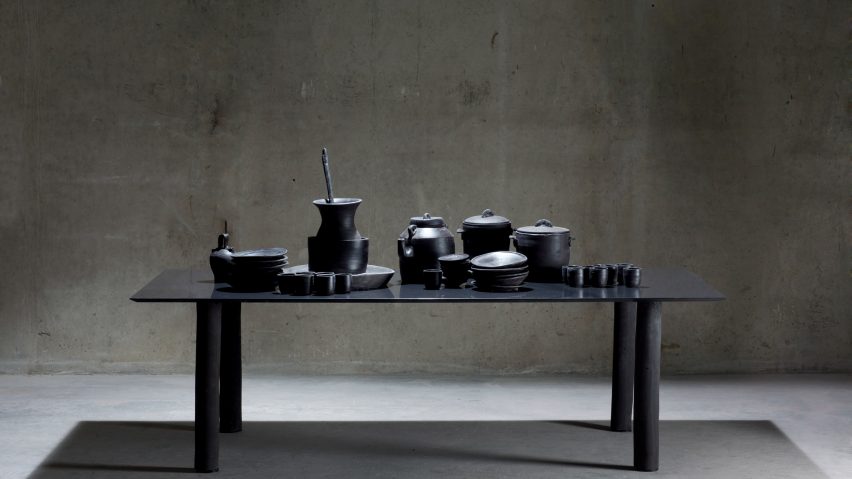 Xavier Mañosa sculpts entire kitchen from Cosentino’s clay-like Dekton