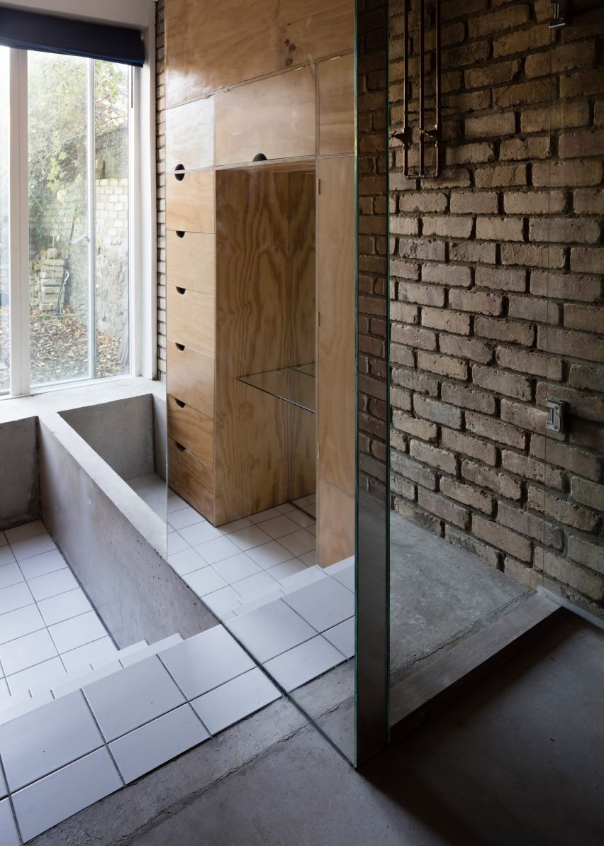 Cratlach Mews House by DUA
