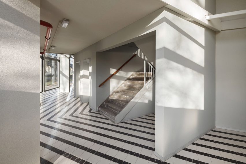 deFlat Kleiburg by NL Architects and XVW Architectuur