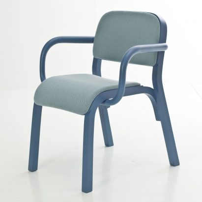 Dumbo chair by Tomek Rygalik