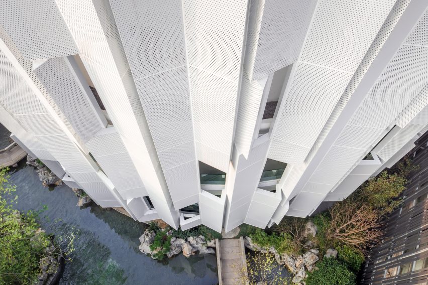 Eight Tenths Garden by Wutopia Lab
