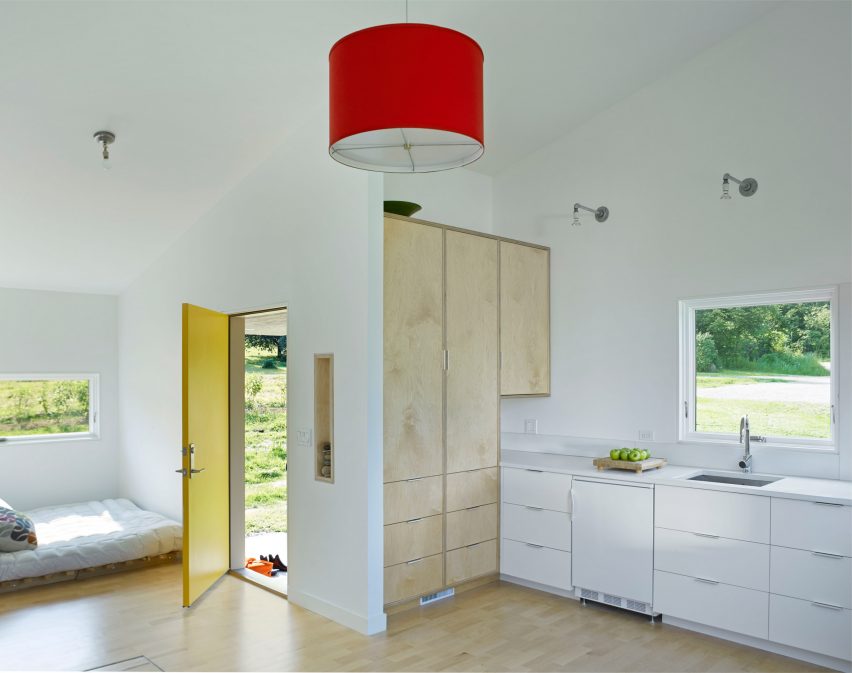 MicroHOUSE by Elizabeth Herrmann Architecture Deisgn