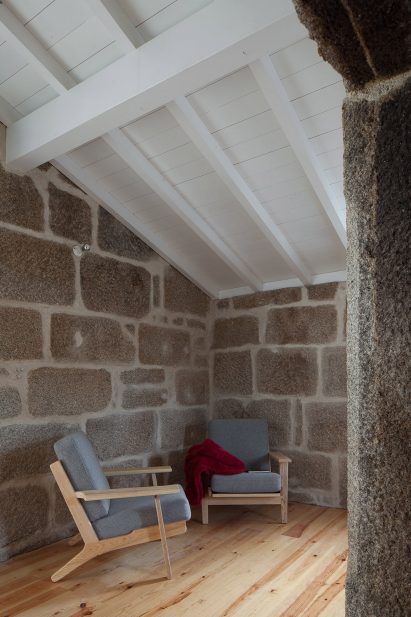 Feitais House by José Lobo Almeida