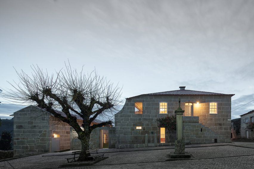 Feitais House by José Lobo Almeida