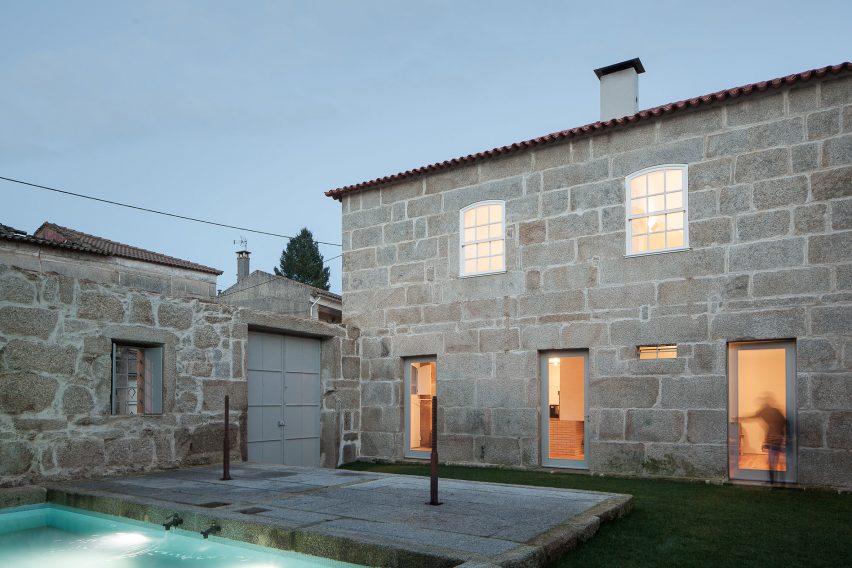 Feitais House by José Lobo Almeida