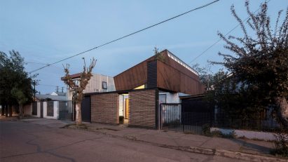 Casa Lautar by Felipe Alarcón Carreño