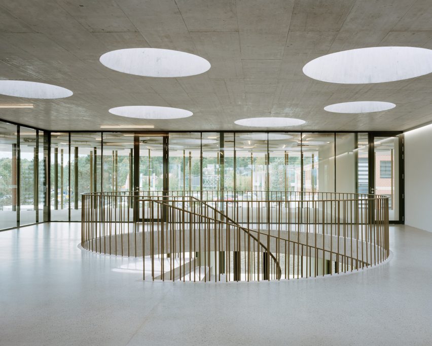 New FIM Headquarters in Mies by Local Architecture