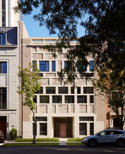 Lincoln Park Townhouse by HBRA