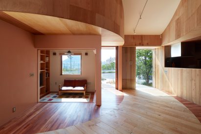 House in Mukainada by FujiwaraMuro architects
