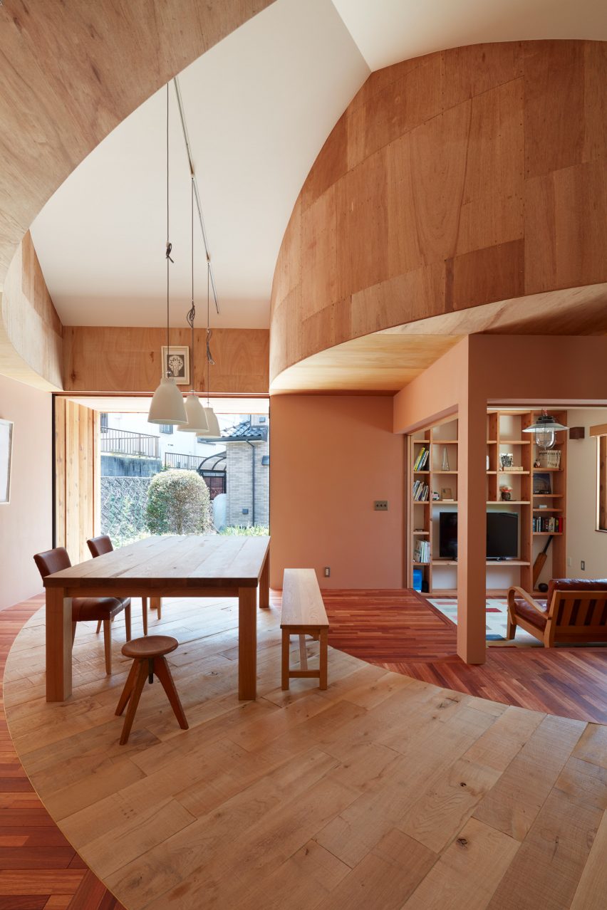 House in Mukainada by FujiwaraMuro architects