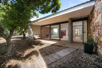 House in Noordhoek by Sven ten Bokkel Huinink