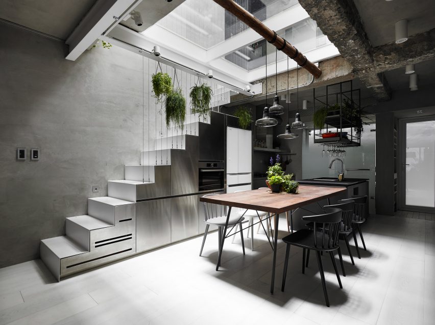 House W by KC design studio