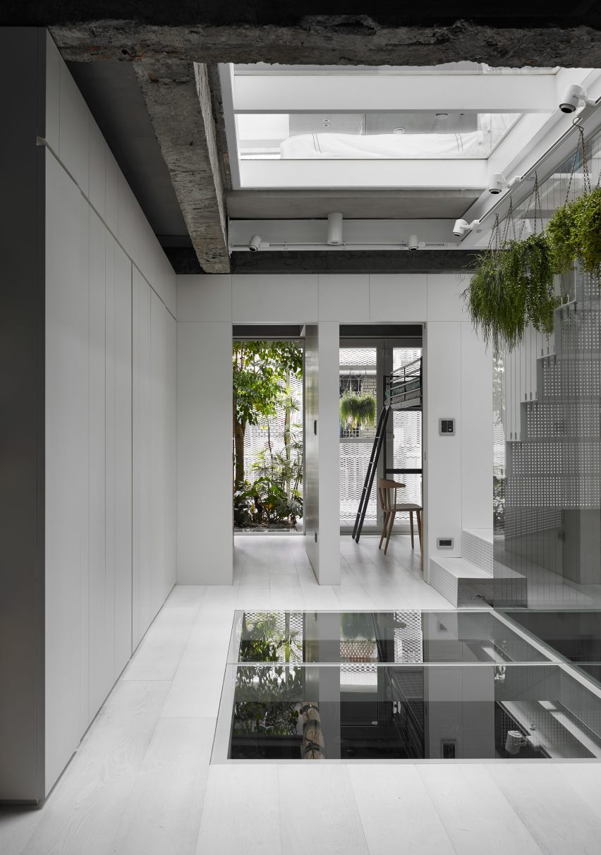 House W by KC design studio