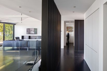 A House with a View by Axelrod Architects