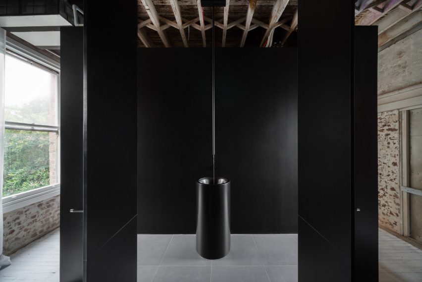 Humming Puppy Yoga Studio by Karen Abernethy Architects