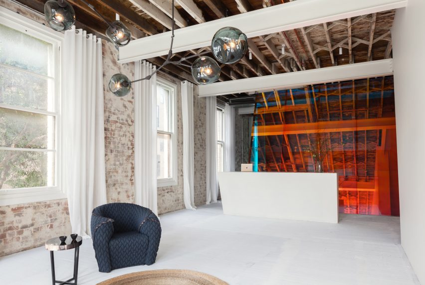 Humming Puppy Yoga Studio by Karen Abernethy Architects