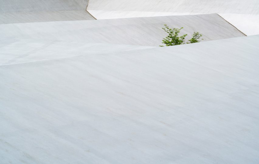 It is a Garden house by Megumi Matsubara & Hiroi Ariyama
