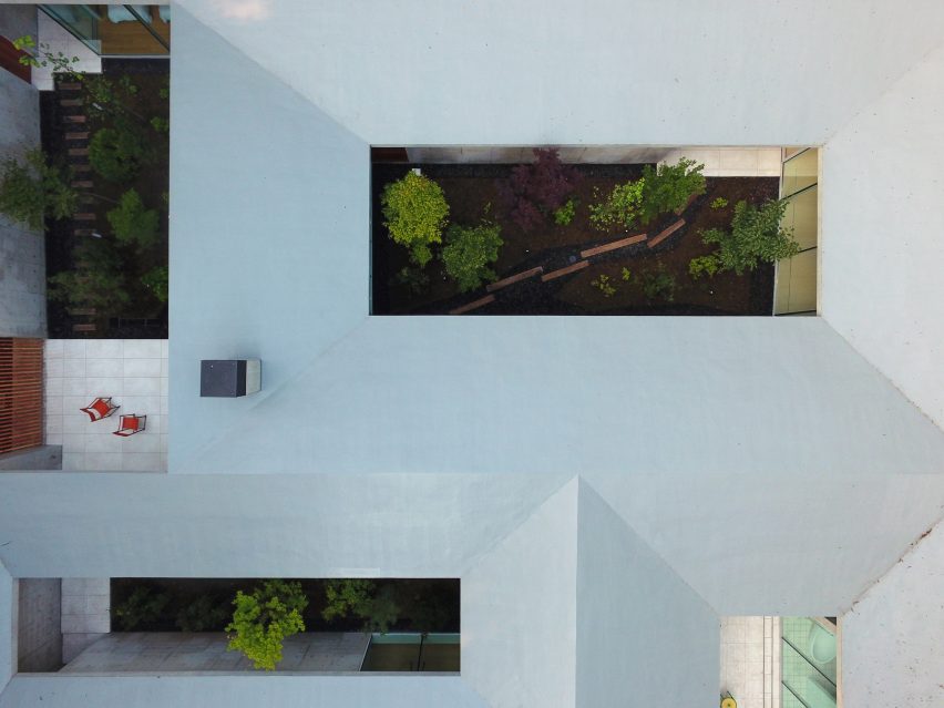 It is a Garden house by Megumi Matsubara & Hiroi Ariyama