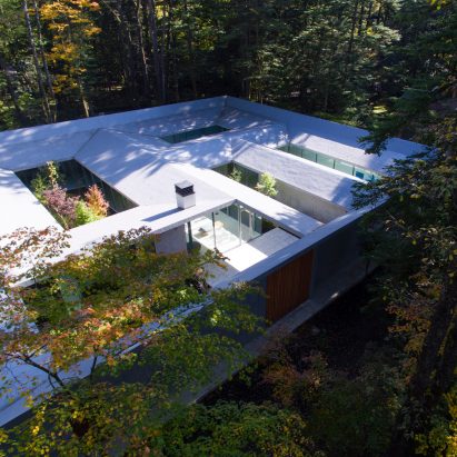 It is a Garden house by Megumi Matsubara & Hiroi Ariyama