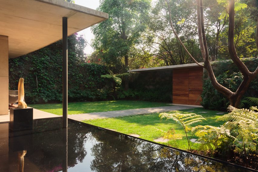 Sierra Fria house by JJRR Arquitectura