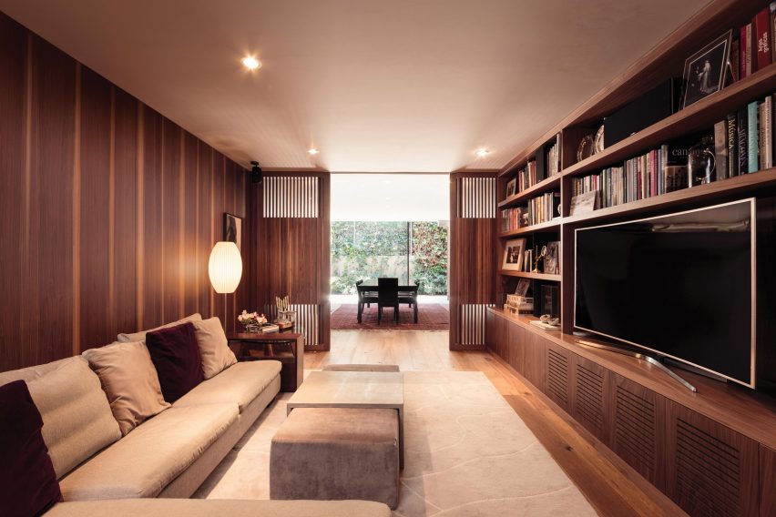 Sierra Fria house by JJRR Arquitectura