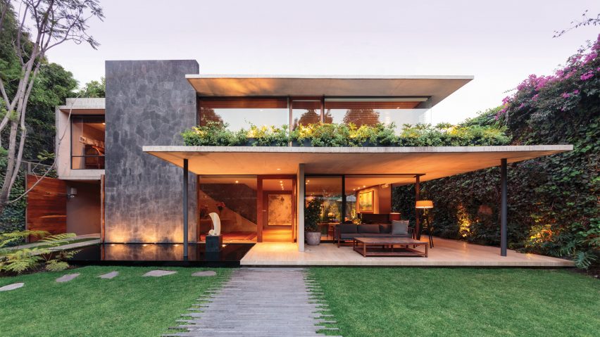 Sierra Fria house by JJRR Arquitectura