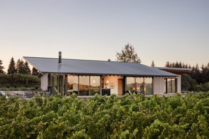 L'Angolo Estate by Lever Architecture
