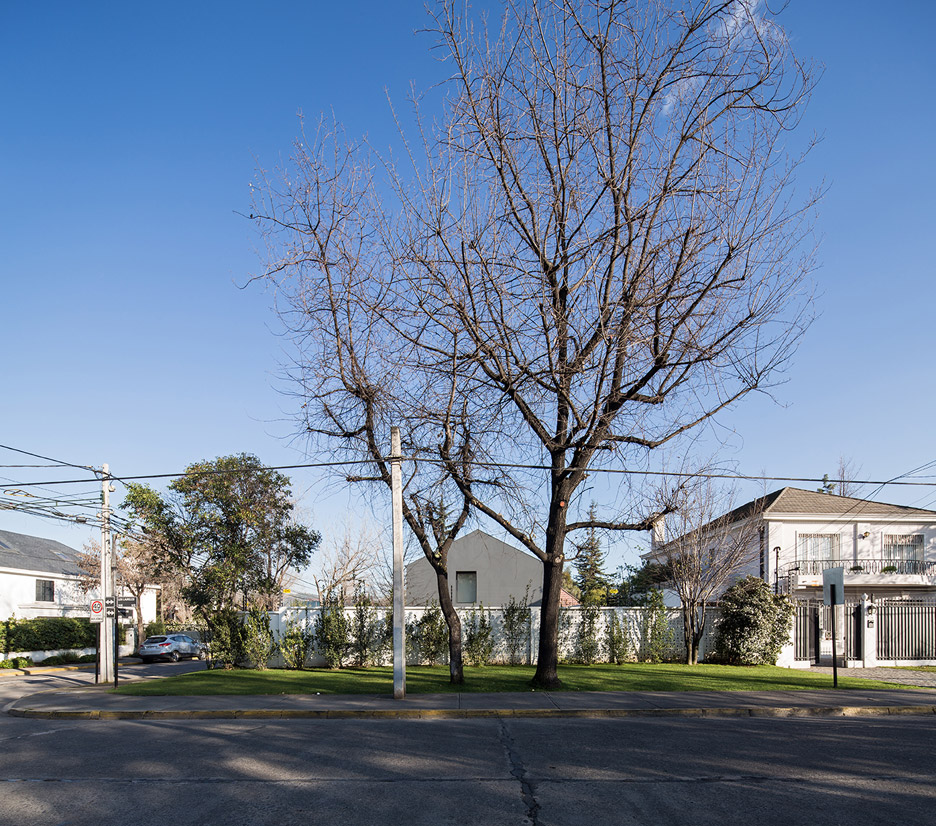 Las Quilas House by Gonzalo Claro
