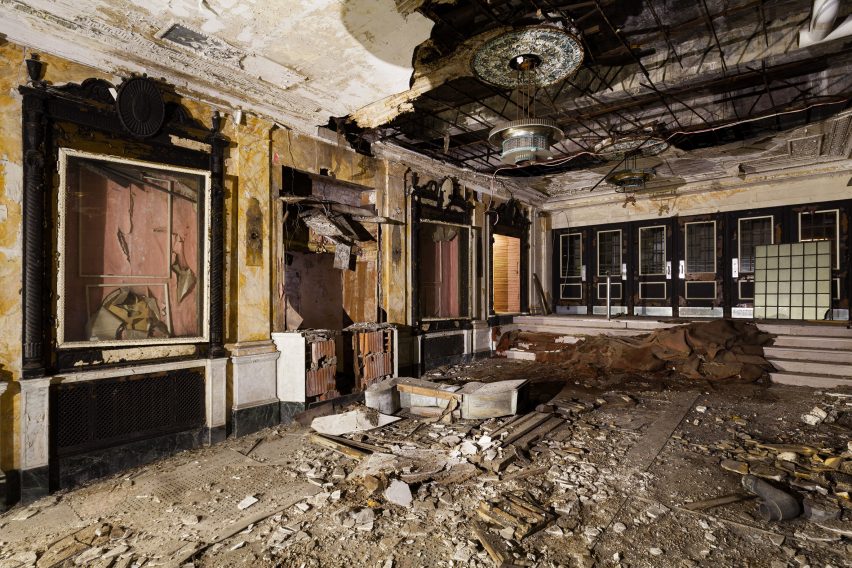 loews-majestic-theatre-bridgeport-conneticut-matt-lambros-after-the-final-curtain