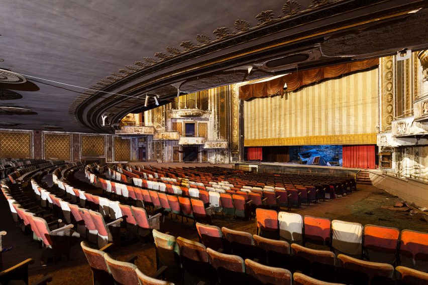 loews-poli-theatre-bridgeport-conneticut-matt-lambros-after-the-final-curtain