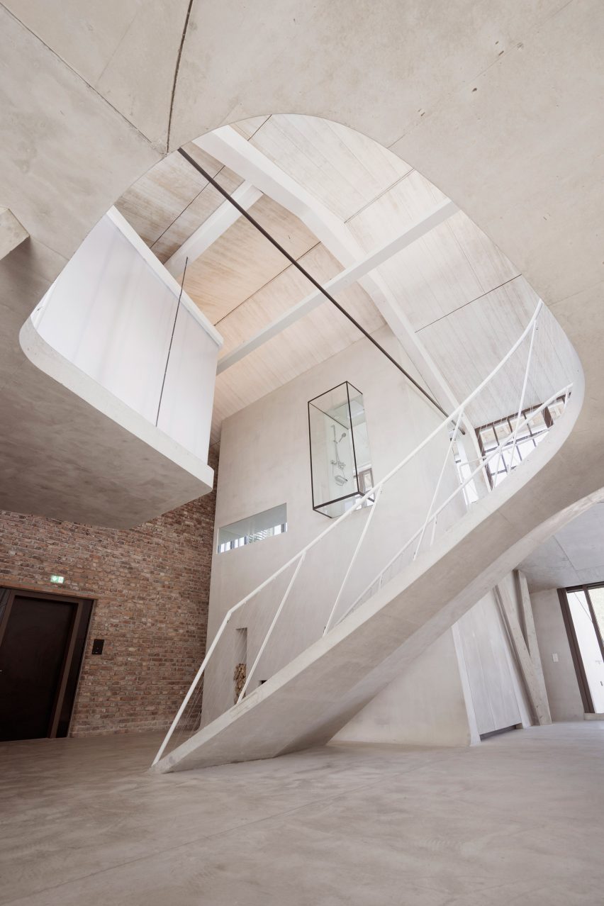 Loft Panzerhalle by Smartvoll