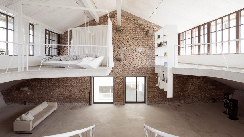 Loft Panzerhalle by Smartvoll