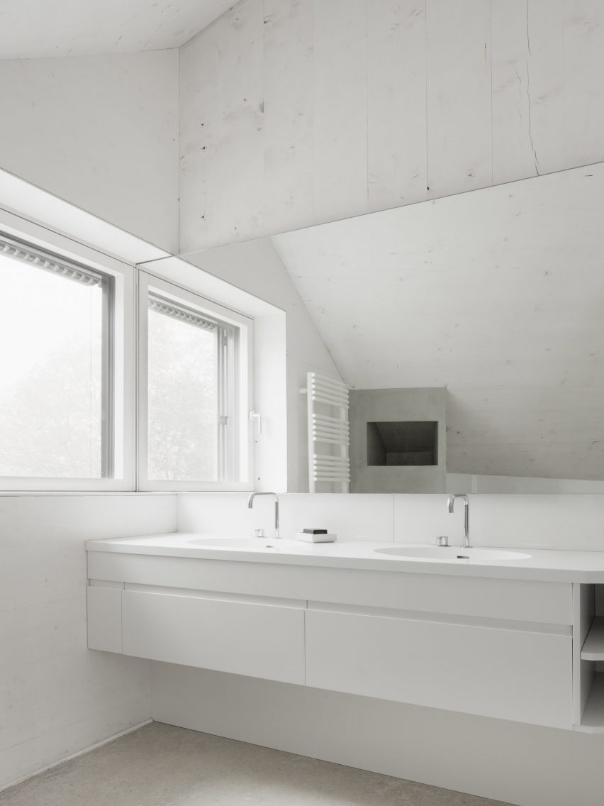 Marly House by Karawitz architects