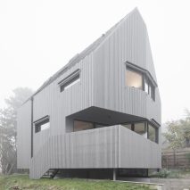 Marly House by Karawitz architects