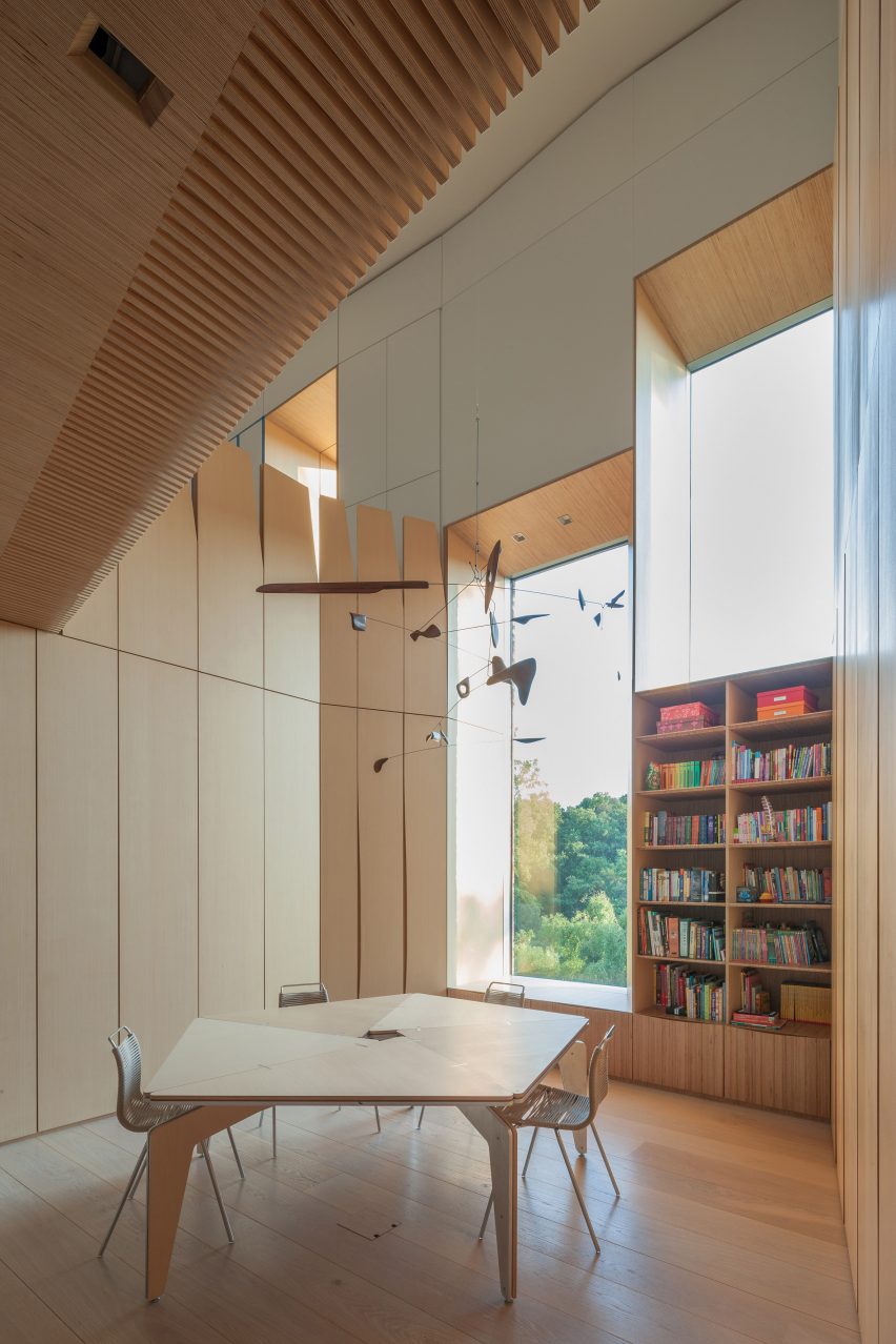 Rock Creek House by NADAAA