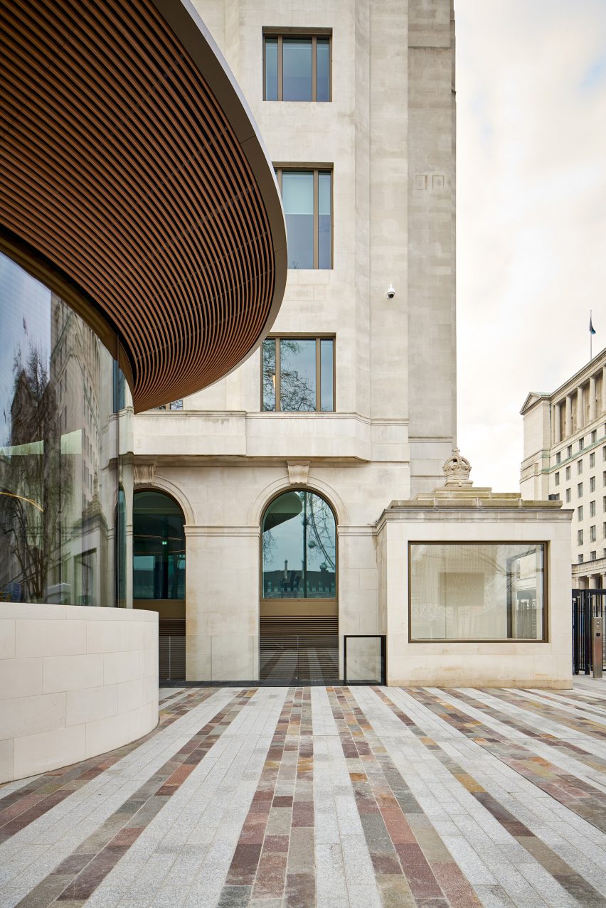 New Scotland Yard by AHMM