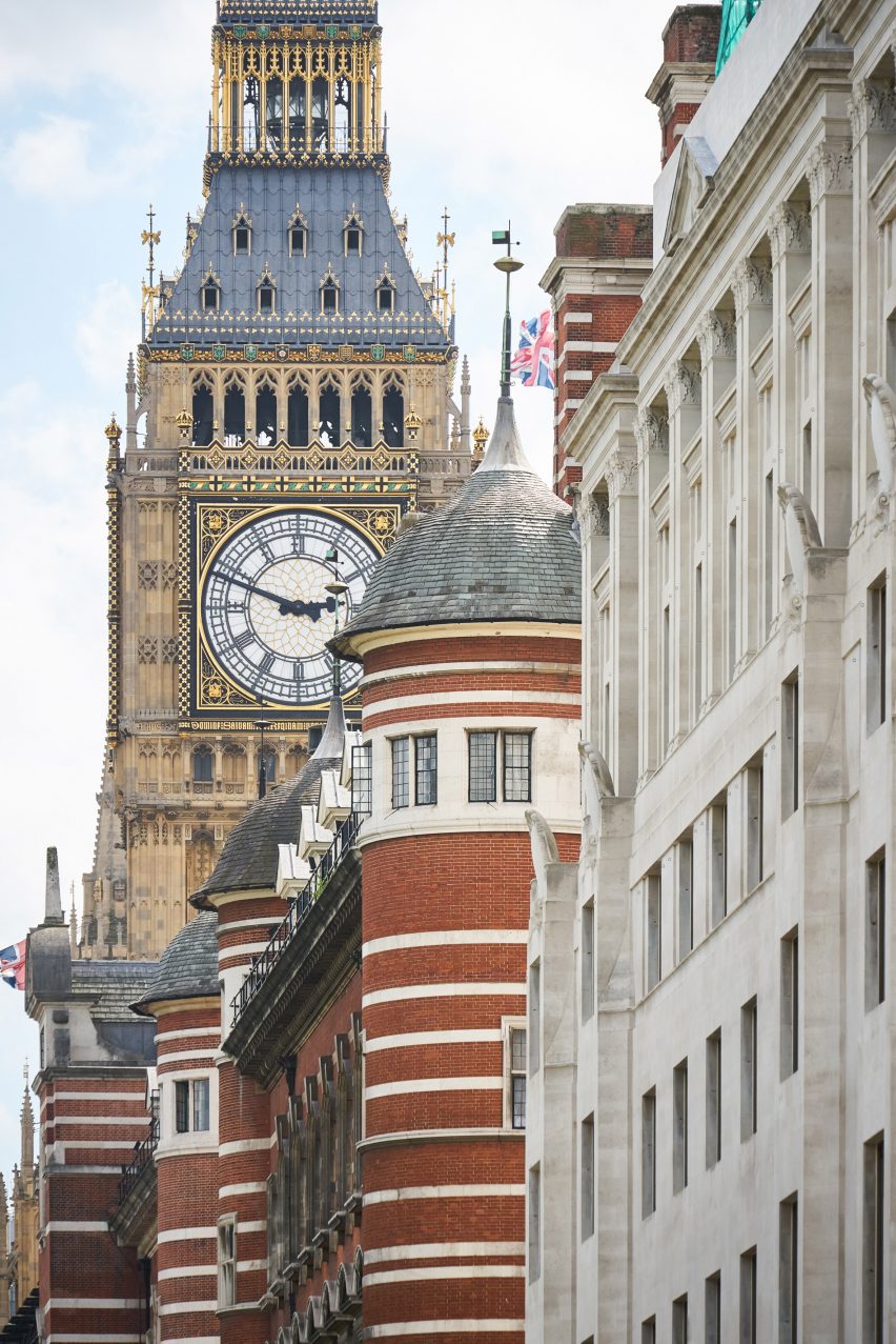 New Scotland Yard by AHMM