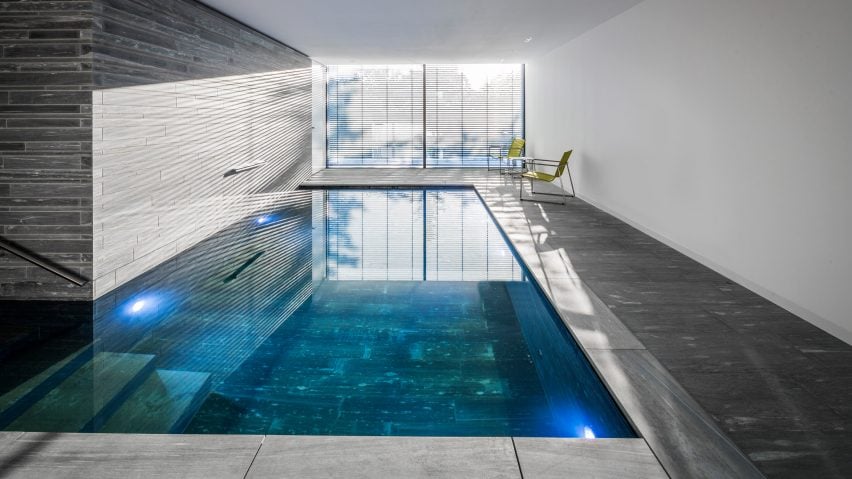 Residential House Cologne Hahnwald by Corneille Uedingslohmann Architekten