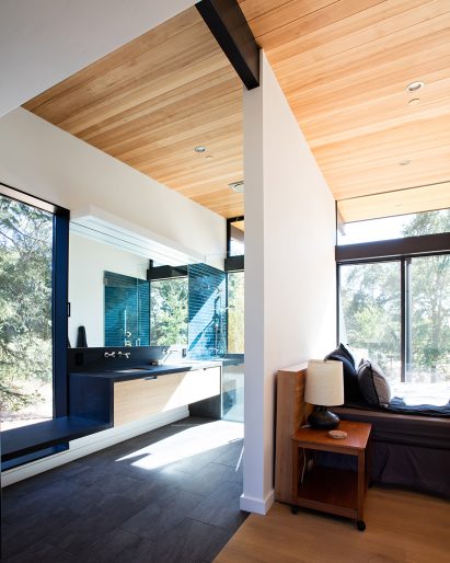 Sacramento Modern Residence by Klopf Architecture