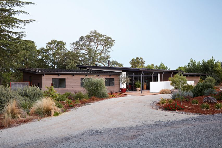 Sacramento Modern Residence by Klopf Architecture